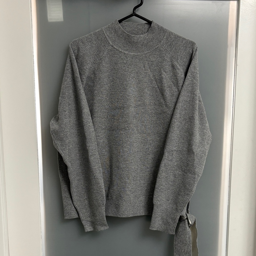 Boss Women's Gray Crewneck Sweater